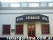 Dennisse Hotel * *